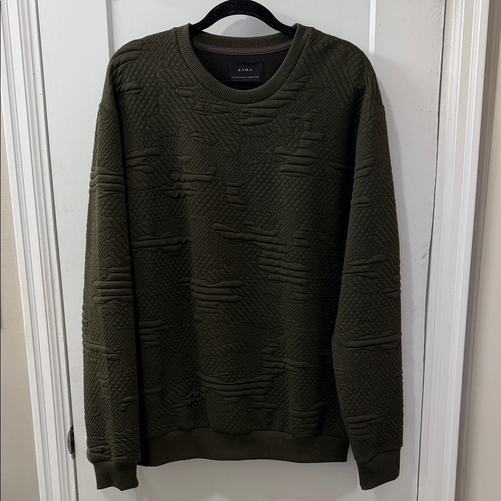 Zara Men's Olive Textured Crewneck Sweater